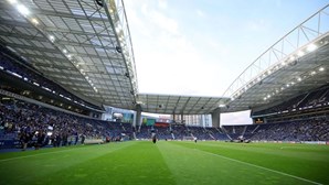  Veja os onzes de FC Porto e Sporting para o clássico: muitas surpresas de parte a parte e Gyökeres no banco