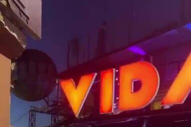 Momento em que Núria foi atingida no peito. Teve morte imediata