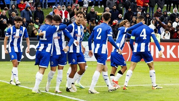 FC Porto perde nos pénaltis e falha final da Youth League