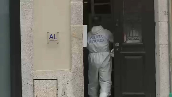 Jovem de 24 anos mata colega de quarto com objeto cortante no Porto