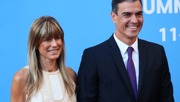 Pedro Sánchez anuncia que não se vai demitir do governo espanhol
