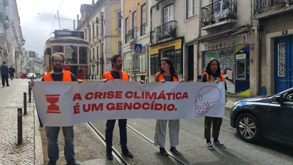 Quatro ativistas da Climáximo detidos durante marcha lenta em Lisboa