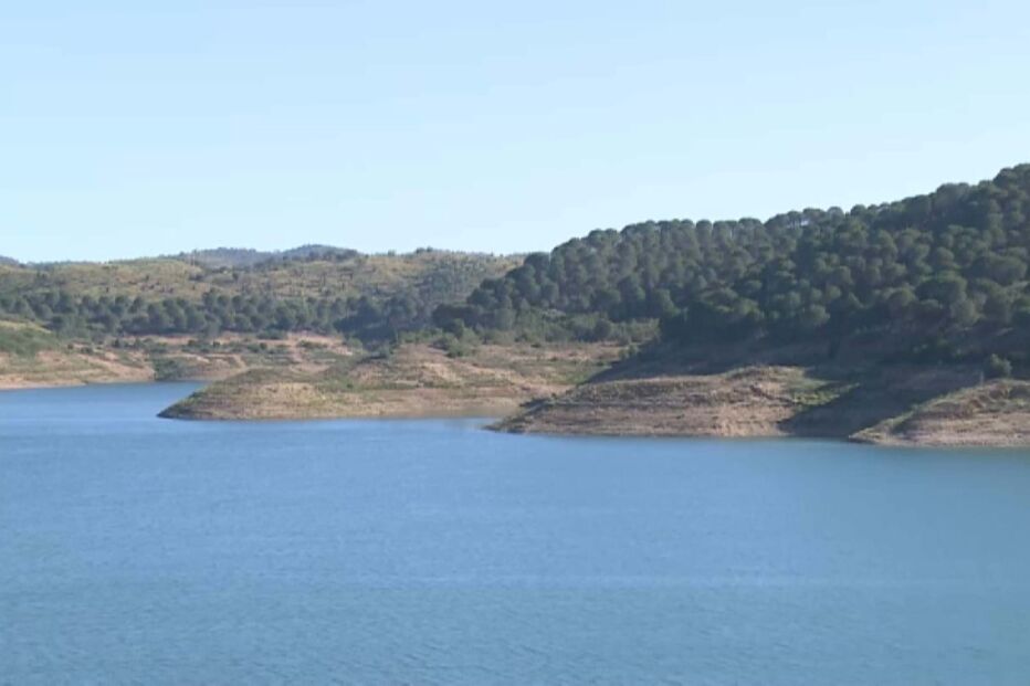 Tempestade ‘Nelson’ enche barragens e tira Algarve do limite