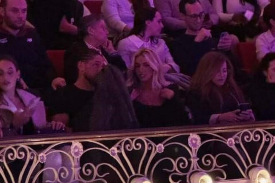 Ângelo Rodrigues e Maria Navarro de Castro foram juntos ao teatro