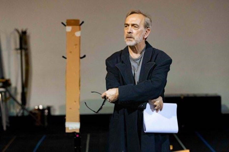Adrian Schiller