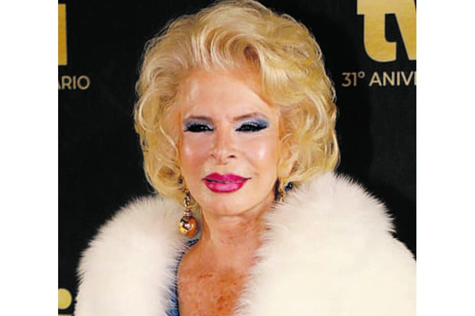 A socialite Lili Caneças celebrou esta quinta-feira 80 anos