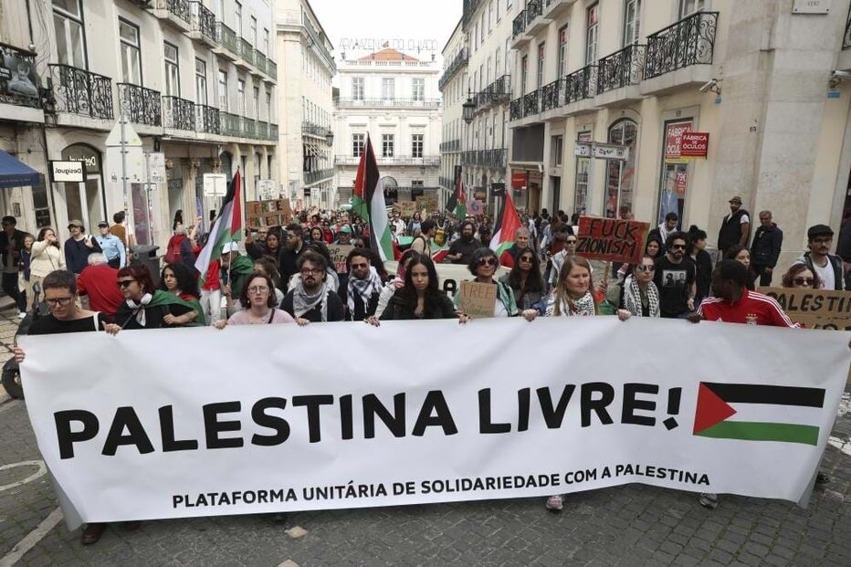 Marcha pela Palestina arranca em Lisboa com várias centenas de pessoas