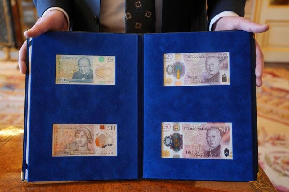 As primeiras notas com o rosto de Carlos III