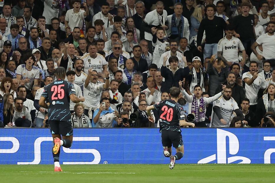 Bernardo Silva festeja golo do City frente ao Real Madrid