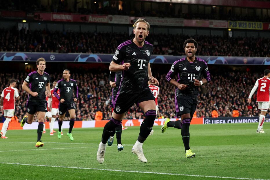 Harry Kane festeja golo frente ao Bayern de Munique