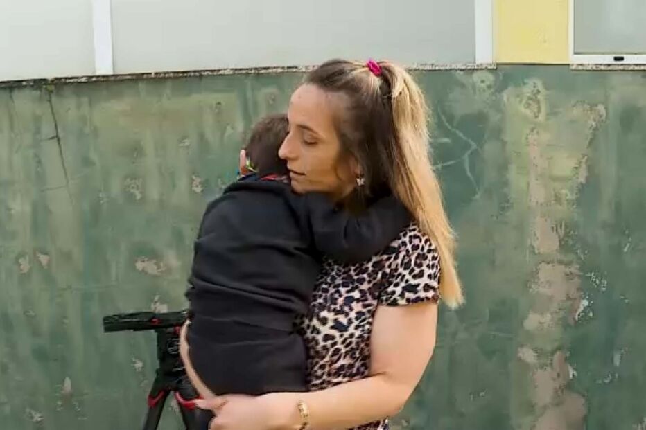 2024-04-10_19_16_47 Casal com dois filhos autistas vive de apoios sociais.jpg