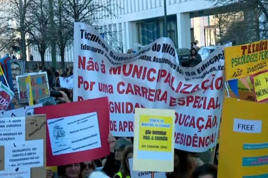 Professores recuperam tempo de serviço em cinco anos 