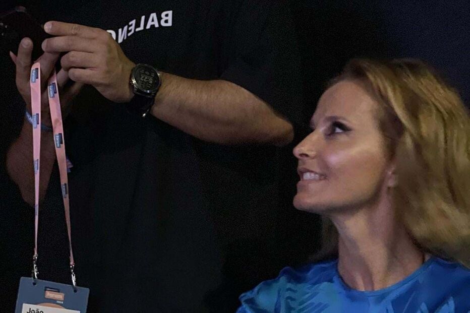 Cristina Ferreira ao lado do namorado