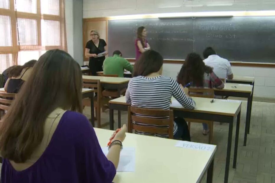 2024-04-17_11_05_40 Escolas perdem mais de 320 professores por mês desde o arranque do ano letivo.jpg