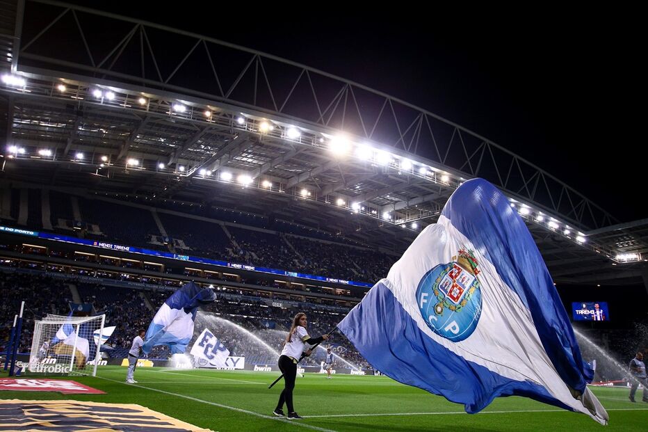 Várias receitas associadas ao Estádio do Dragão, como a bilhética, vão passar a ser divididas com um parceiro, que terá direito a 30%