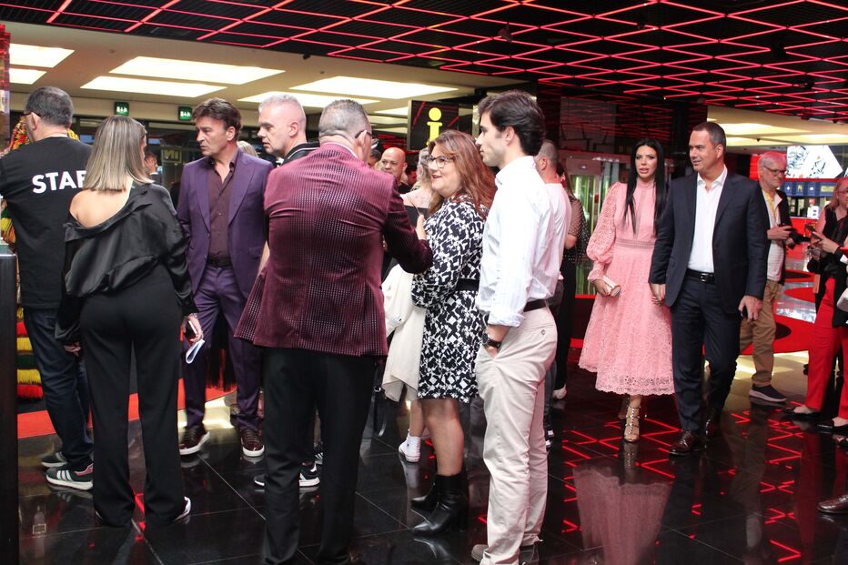 Carlos Félix perto de Tony Carreira no Casino Estoril