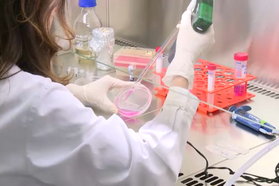 Vestígios de ADN tramam engenheiro químico que acaba punido por roubo feito há 10 anos