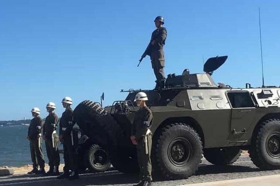 Recrição do 25 de Abril de 1974	