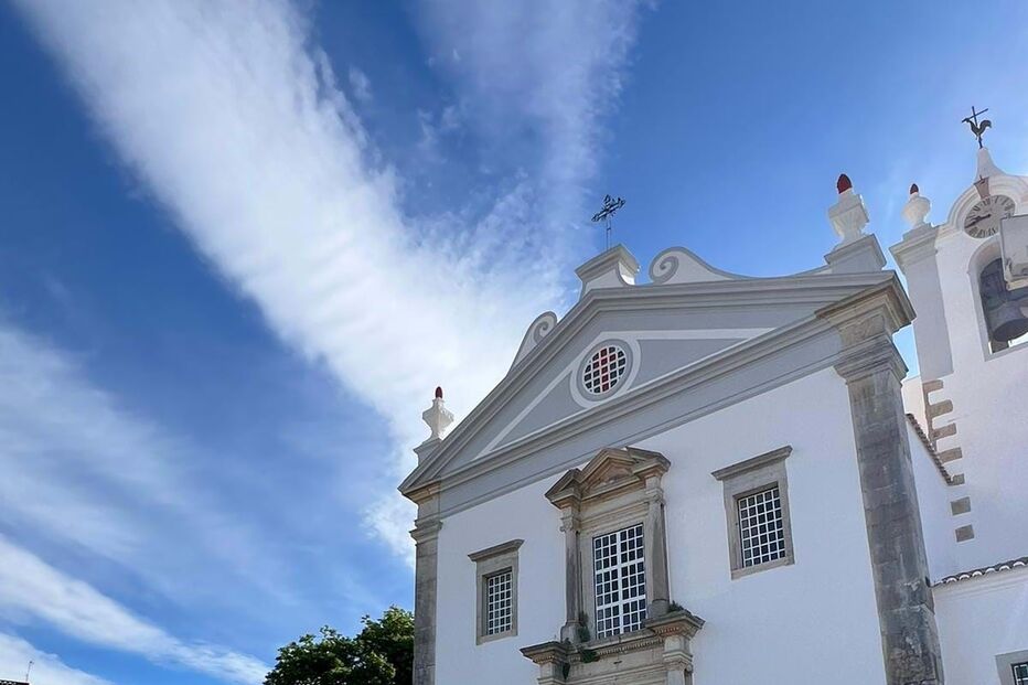 Comemorações do 25 de Abril na aldeia de Estói no Algarve