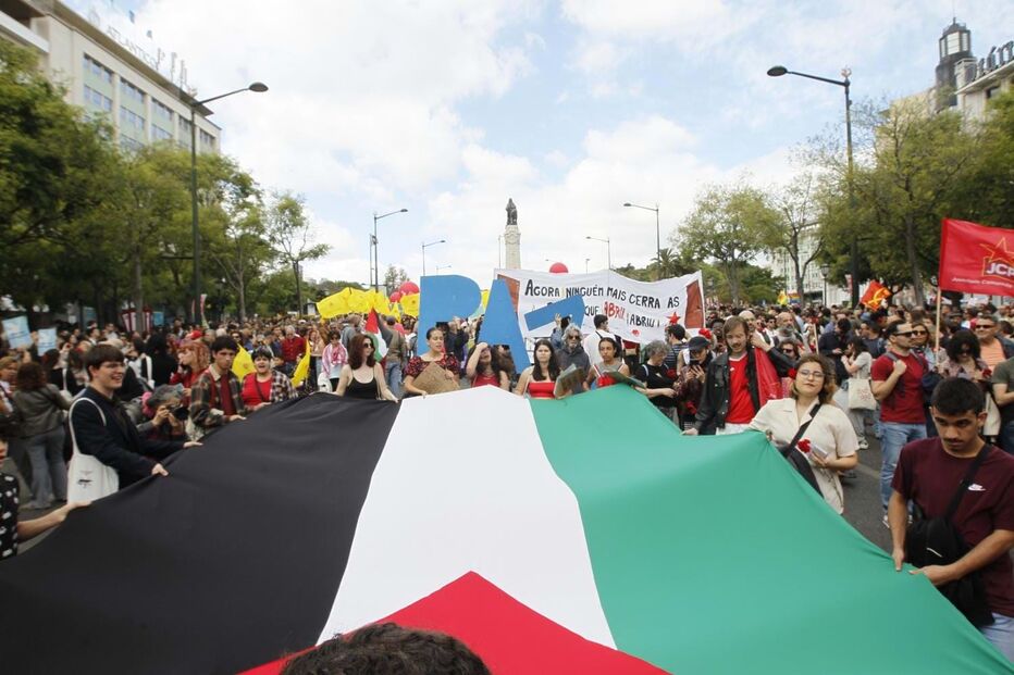 Manifestação do 25 de Abril