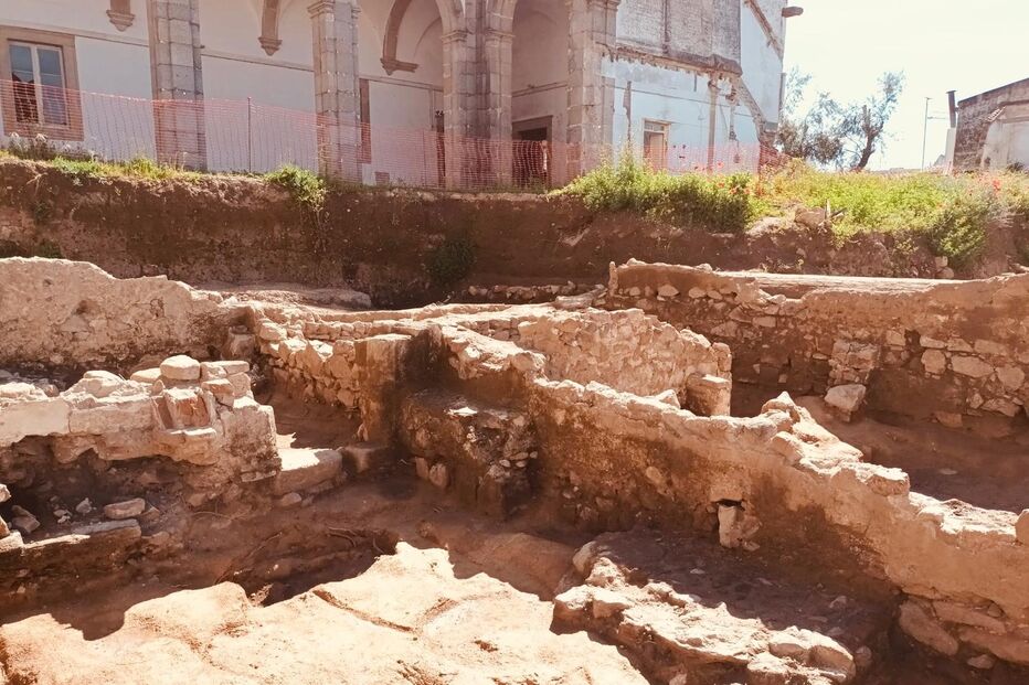 Bairro islâmico/árabe do século X em risco de destruição