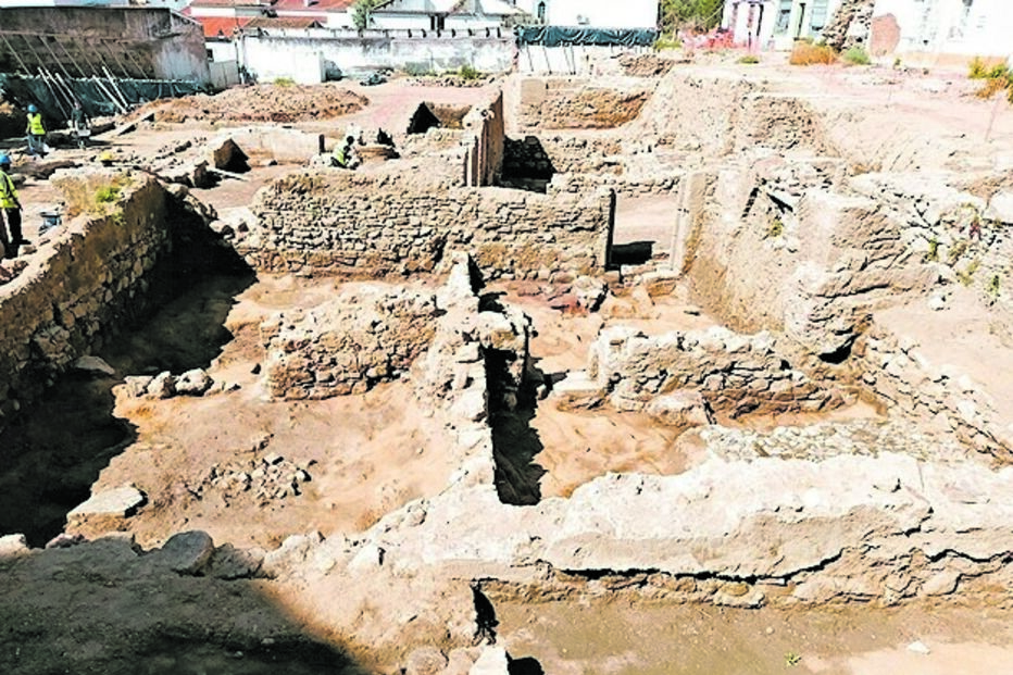 Bairro islâmico/árabe do século X em risco de destruição