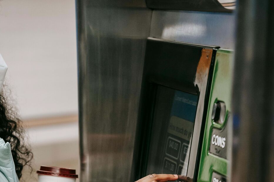 Jovem entra em choque anafilático após beber café em aeroporto