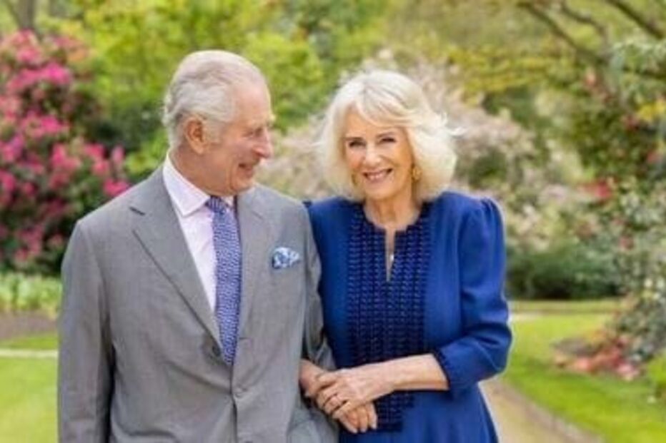 2024-04-27_19_08_18 rei carlos ii e cmaila.JPG