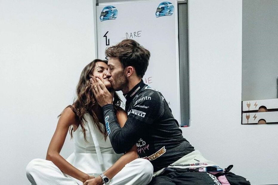 Kika Cequeira Gomes e Pierre Gasly