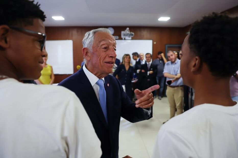 Marcelo recebido na Escola Portuguesa de Cabo Verde 
