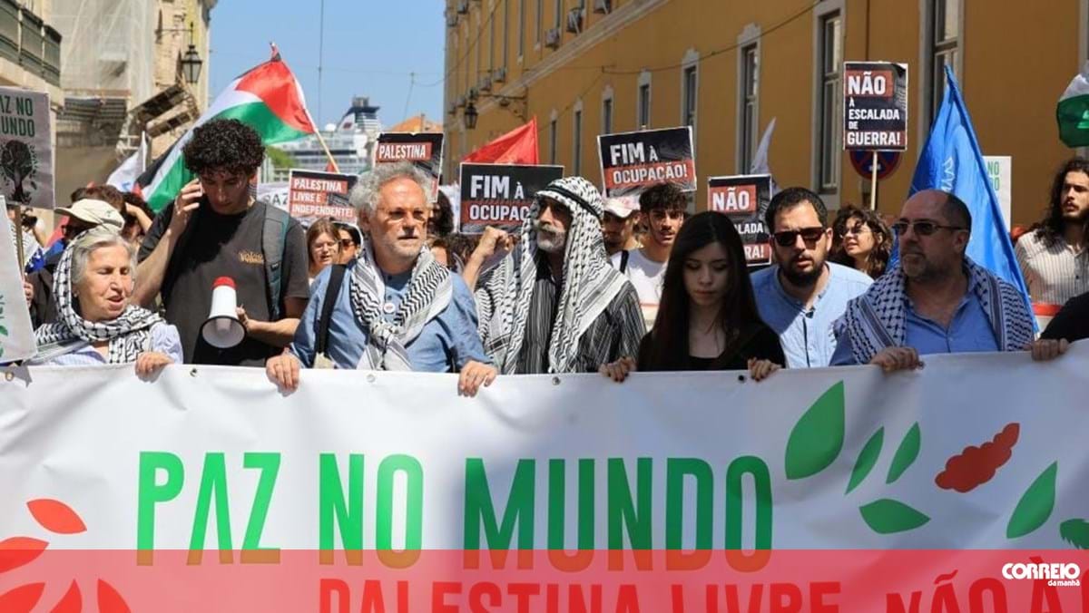 Milhares manifestam-se em Lisboa em defesa da Palestina e contra genocídio