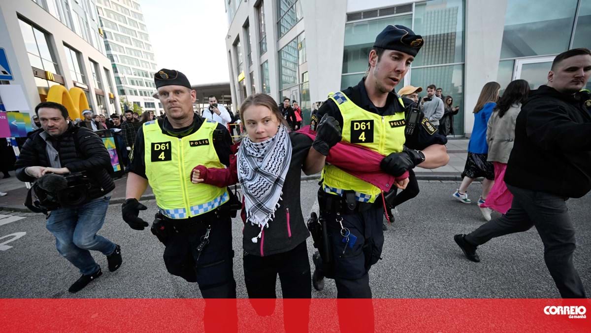 Greta Thunberg e outros manifestantes detidos em protesto à porta da arena que acolhe Eurovisão – Cultura