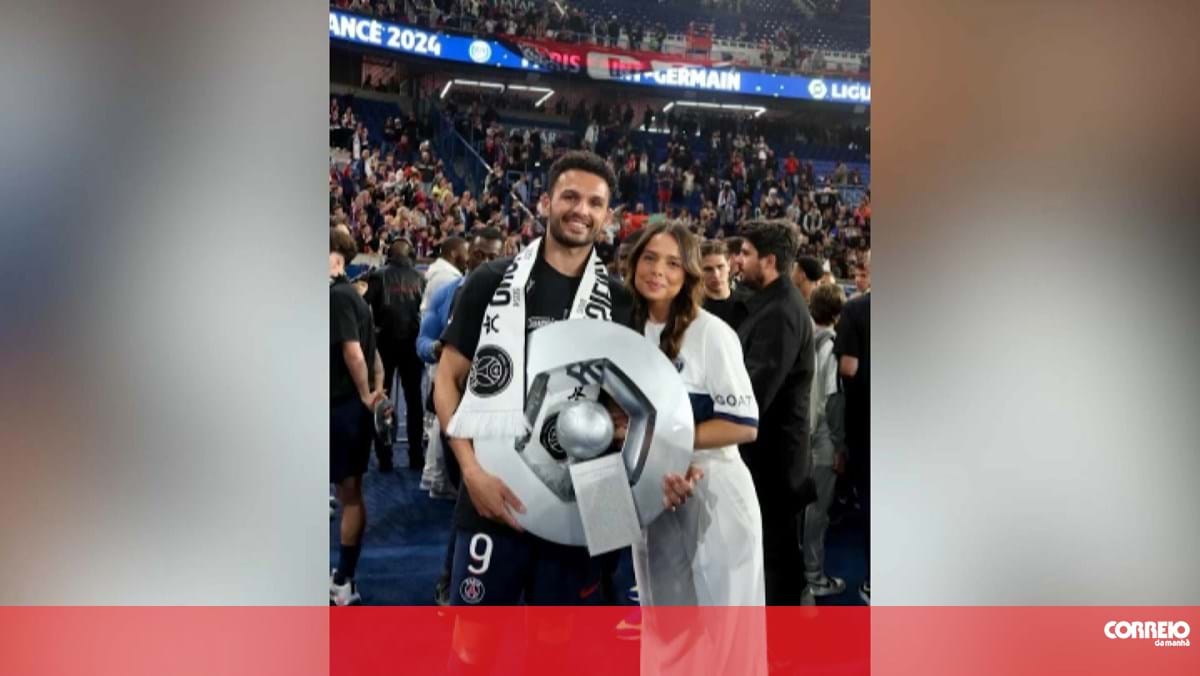 Comentadores do 'Noite das Estrelas' reagem à celebração de Gonçalo Ramos em Paris acompanhado da namorada