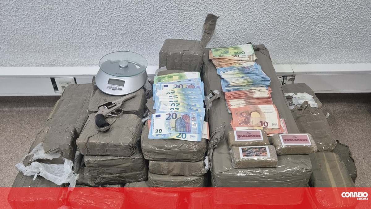 Rede de tráfico vendia droga na Internet