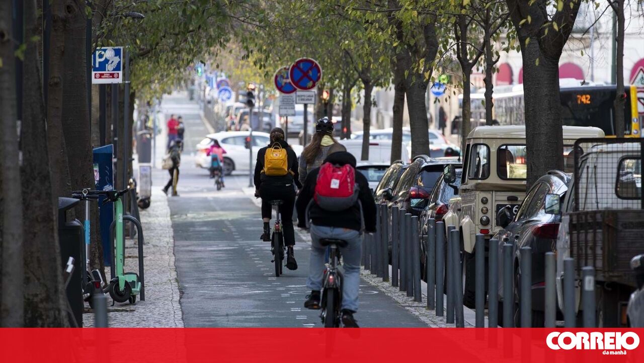 Lisbon's Bike Lanes: 11km at High or Extreme Risk, Study Reveals