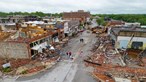 "Por favor, não morram": Menino de 9 anos salva pais durante tornado em Oklahoma