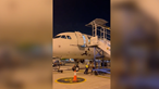 Membro de tripulação cai de avião depois de escadas terem sido retiradas contra as regras da aviação