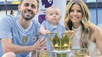 Bernardo Silva festeja título do Manchester City com mulher e filha