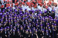 Risos, abraços e muita emoção marcaram o cortejo académico da Queima das Fitas do Porto