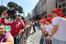 Risos, abraços e muita emoção marcaram o cortejo académico da Queima das Fitas do Porto