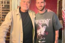 Rafa Silva depois do último jogo na Luz com Rui Gaspar, responsável do restaurante Soão-Taberna Asiática