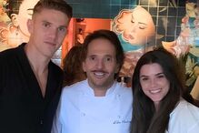 Viktor Gyokeres, Inês Aguiar e o chef Kiko