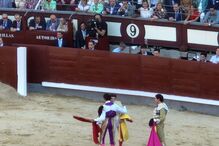 Cayetano Rivera após ser colhido