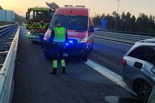 Acidente entre carro e camião provoca um ferido grave na A25 em Aveiro