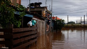 Mortos pelas cheias no sul do Brasil sobem para 107 e desaparecidos para 136 