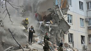 Edifício residencial colapsa em Belgorod. Há pelos menos sete mortos e 15 feridos