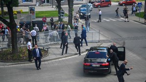 Reveladas as primeiras imagens do momento em que primeiro-ministro da Eslováquia é atacado a tiro