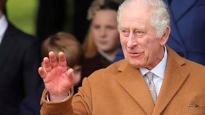 Carlos III revela efeitos que o cancro está a ter no seu corpo
