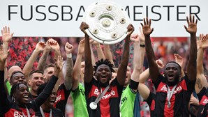 Bayer Leverkusen torna-se a primeira equipa a terminar a Bundesliga sem derrotas
