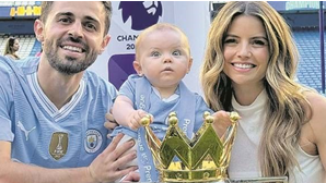 Bernardo Silva festeja título do Manchester City com mulher e filha